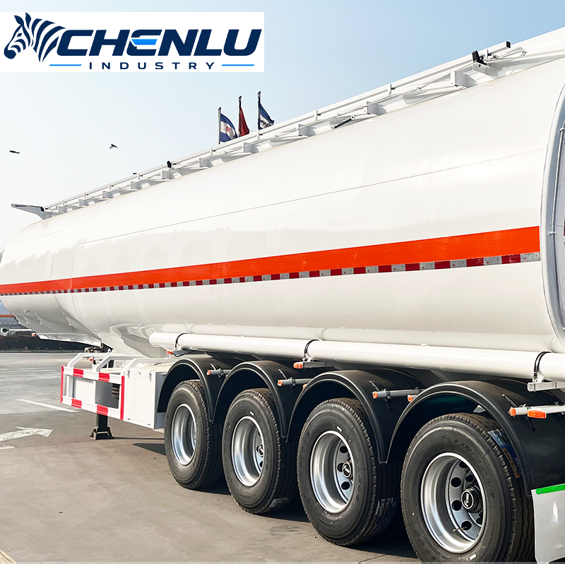 4 Axle fuel tanker semi trailer main view